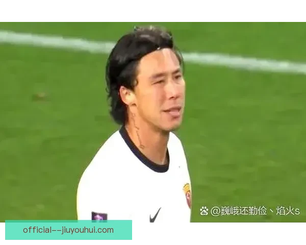 张琳芃因失误宣布退出国家队后重新考虑并决定继续在海港效力 张琳芃因失误宣布退出国家队后重新考虑并决定继续在海港效力